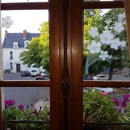 Le Petit Logis De Tinteniac Angers Exterior photo